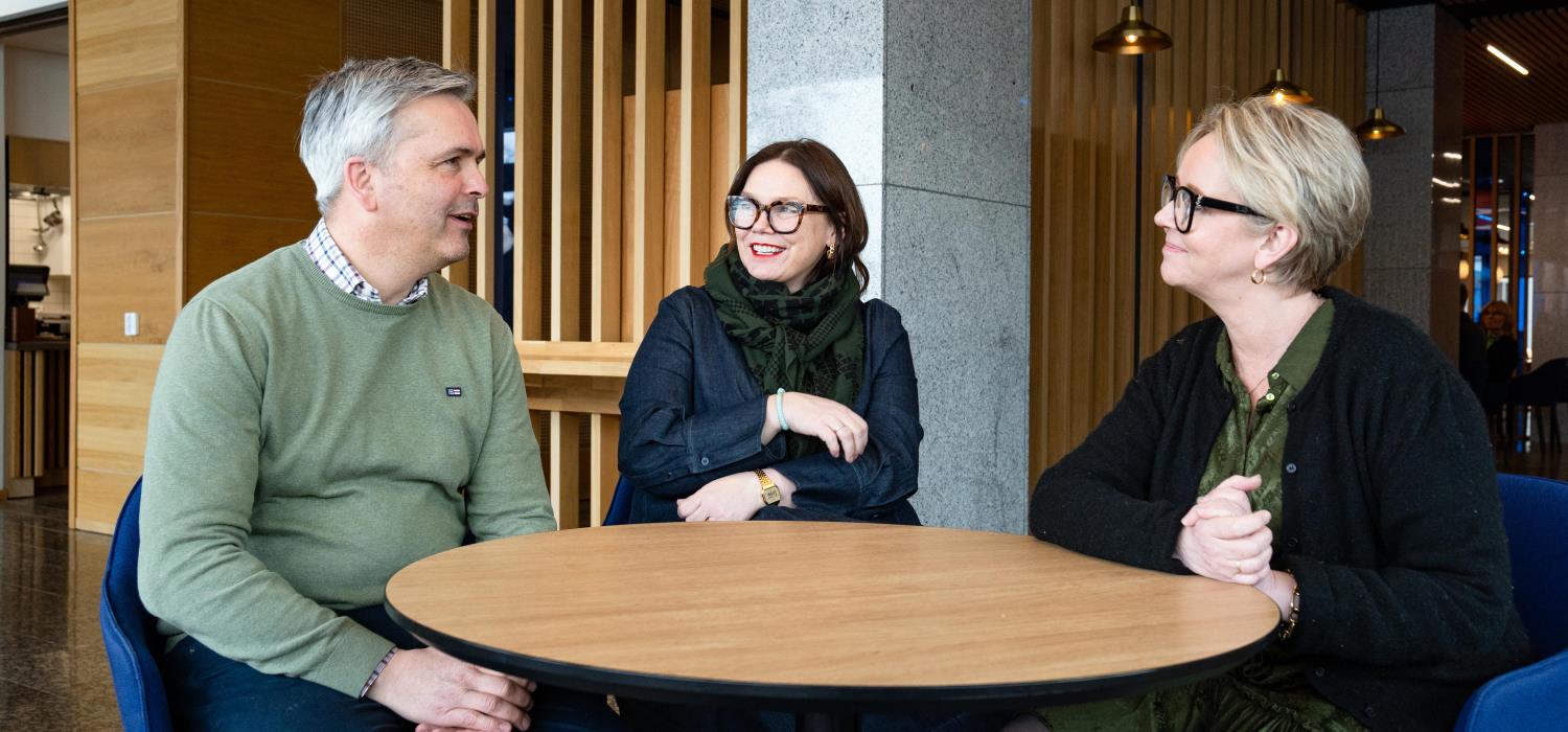 Ordfører Bror Helgestad, Tonje Bergum Jahr og Anne Bjertnæs  - kommunestruktur-2.jpg